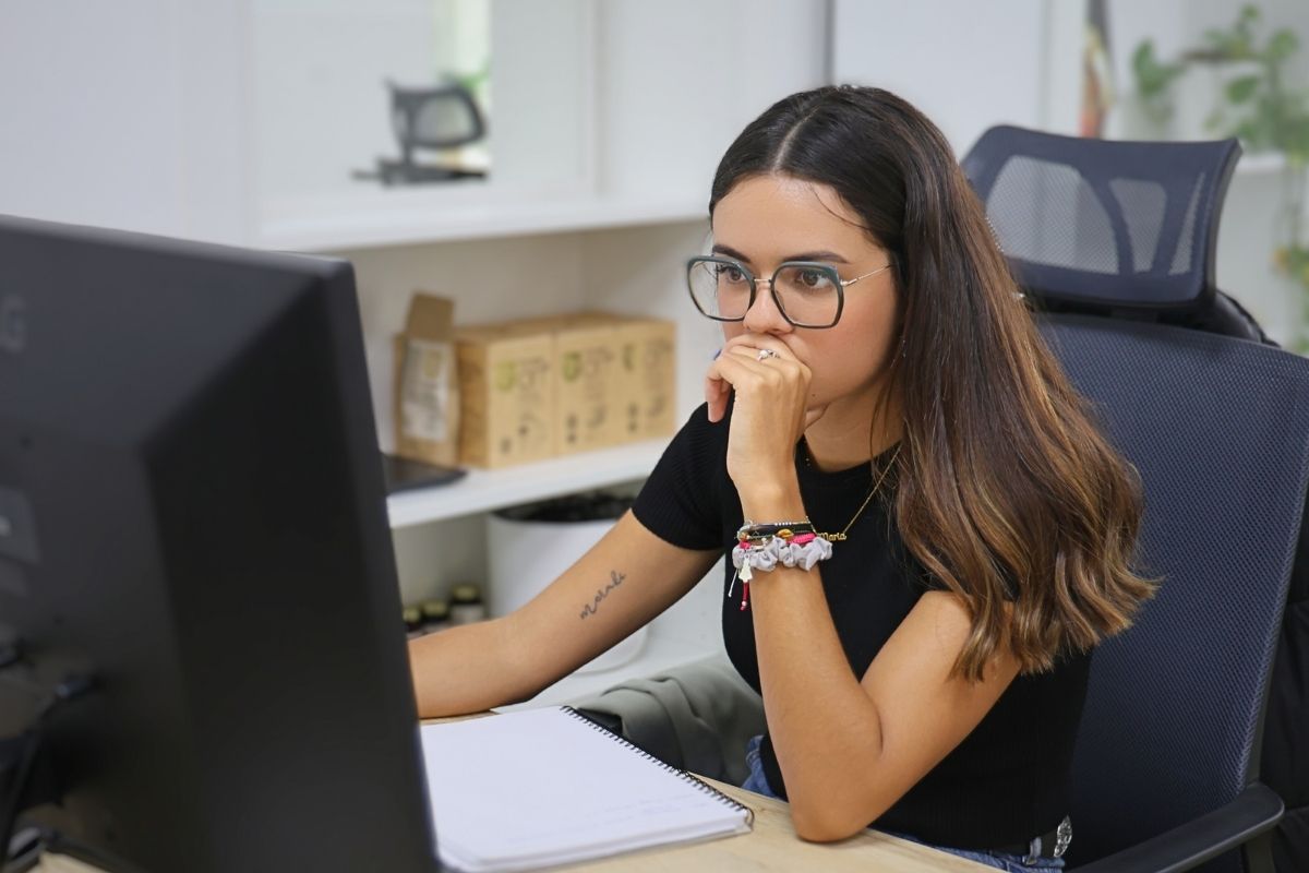 Preparando la campaña de black friday en una agencia de diseño web asturias